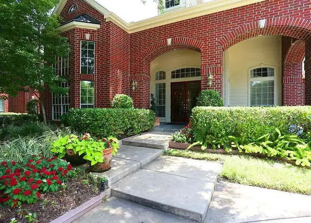 Photo of 2323 Long Reach Dr, Sugar Land, TX 77478