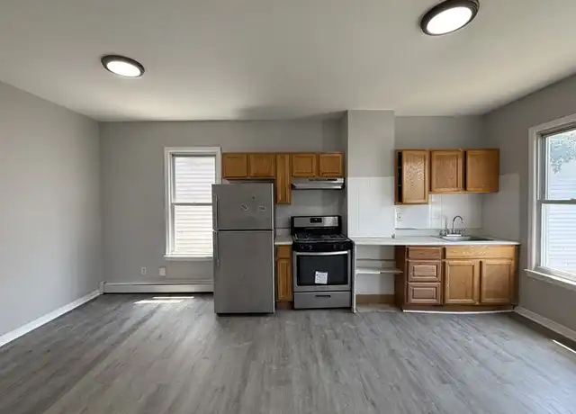 Property at 150 Inslee Pl Unit 3, Elizabethport, NJ, 07206, 2 beds, 1 bath, [object Object]