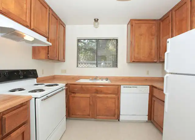 Property at 190 N Willow Ave Unit 194-148, Fresno, CA, 93727, 3 beds, 2 baths, [object Object]