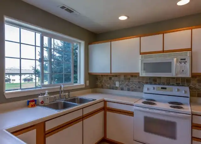 Property at 2940 W Villard St Unit H, Bozeman, MT, 59718, 3 beds, 2 baths, [object Object]