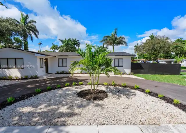 Property at 490 NE 141st St Unit 490, North Miami, FL, 33161, 2 beds, 2 baths, [object Object]