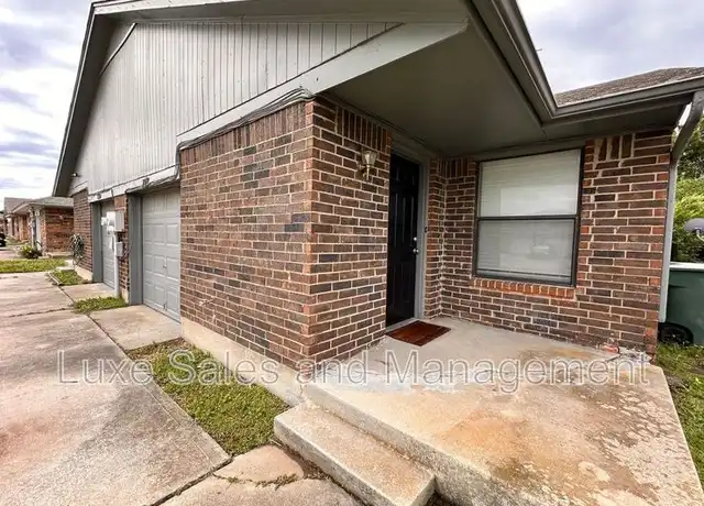 Property at 202 Barrett Pl, Edmond, OK, 73003, 2 beds, 1 bath, [object Object]