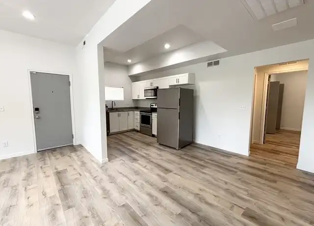 Property at 1090 S 1100 E Unit C, Salt Lake City, UT, 84105, 2 beds, 1 bath, [object Object]