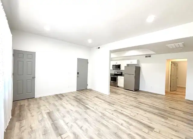 Property at 1090 S 1100 E Unit C, Salt Lake City, UT, 84105, 2 beds, 1 bath, [object Object]