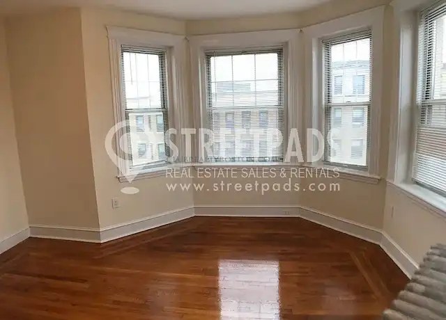 Property at 27 Park Dr Unit 17, Boston, MA, 02215, 1 bed, 1 bath, [object Object]
