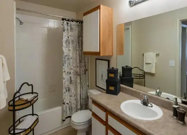 Property at 157 Stonebridge Blvd, Edmond, OK, 73013, 1 bed, 1 bath, [object Object]