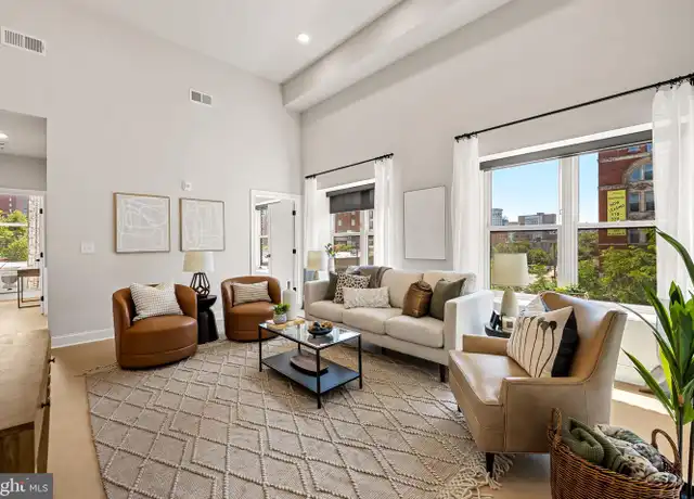 Property at 600 N Howard St Unit 304, Baltimore, MD, 21201, 2 beds, 2 baths, [object Object]