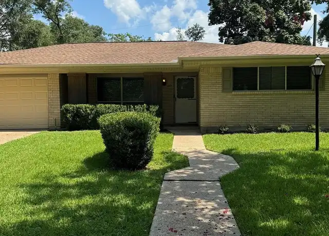 Property at 110 Chelsea Rd, Conroe, TX, 77304, 3 beds, 2 baths, [object Object]