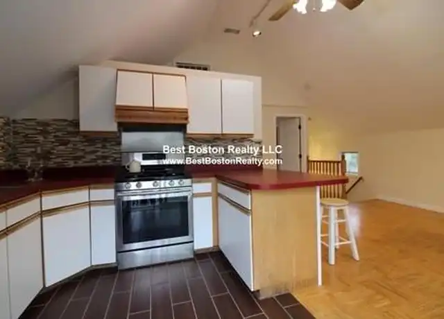 Property at 22 Lakeside Ave, Hyde Park, MA, 02136, 1 bed, 1 bath, [object Object]