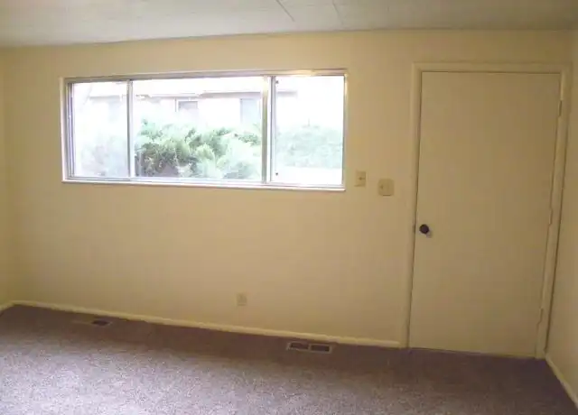 Property at 237 E 1000 N Unit 2, Logan, UT, 84341, 2 beds, 1 bath, [object Object]