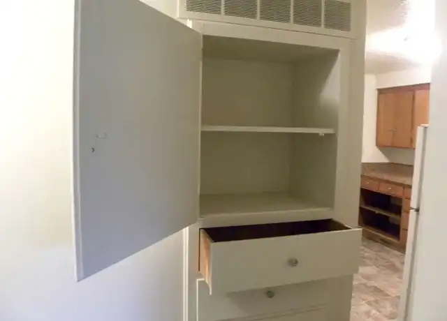 Property at 237 E 1000 N Unit 2, Logan, UT, 84341, 2 beds, 1 bath, [object Object]