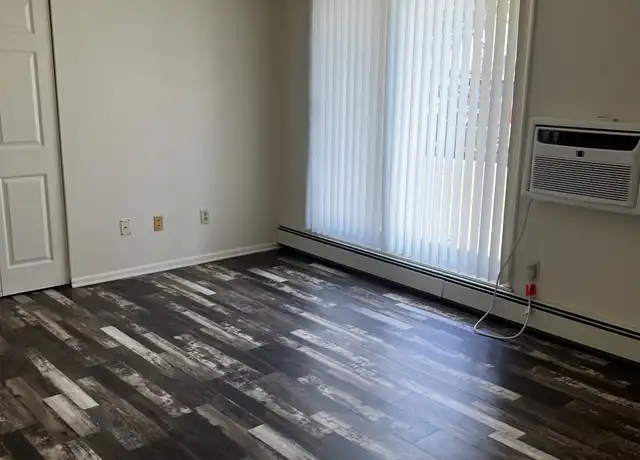 Property at 6373 N 104th St Unit 206, Milwaukee, WI, 53225, 2 beds, 1 bath, [object Object]