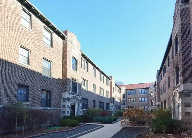 Property at 1321 Oak Ave Unit 1B, Evanston, IL, 60201, 1 bed, 1 bath, [object Object]
