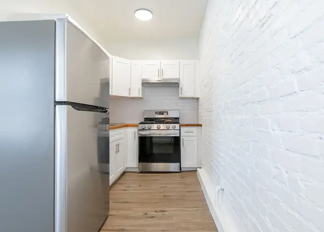Photo of 260 S Mariposa Ave, Los Angeles, CA 90004