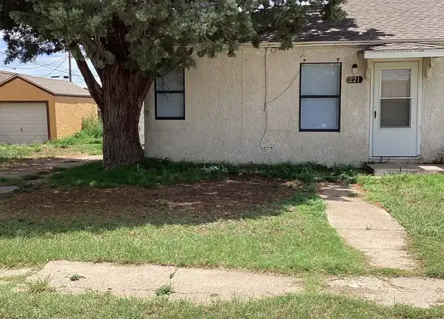 Property at 221 South Avenue J Unit J, Portales, NM, 88130, 1 bed, 1 bath, [object Object]