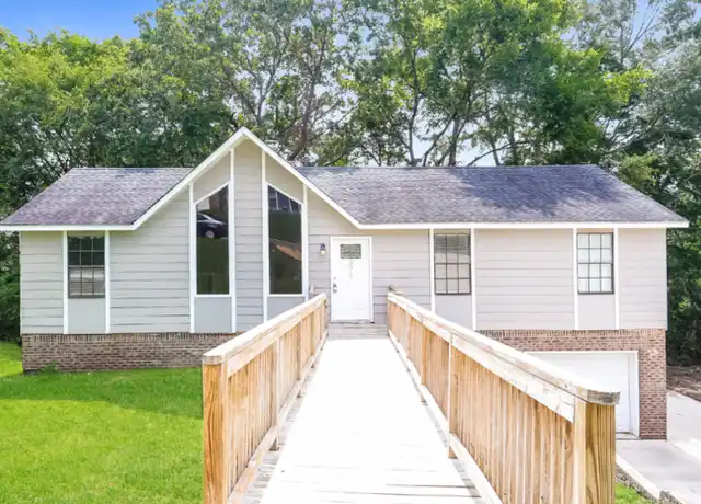 Property at 3015 Apple Valley Ln, Birmingham, AL, 35215, 3 beds, 2 baths, [object Object]