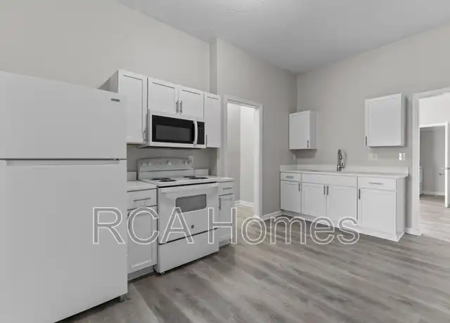 Property at 2910 N Kenwood Ave, Indianapolis, IN, 46208, 3 beds, 1.5 baths, [object Object]