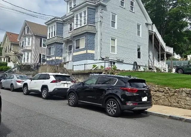 Property at 13 Porter St Unit 2, Woburn, MA, 01801, 1 bed, 1 bath, [object Object]