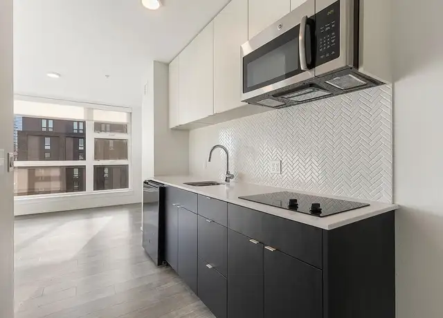 Photo of 722 E Pike St, Seattle, WA 98122