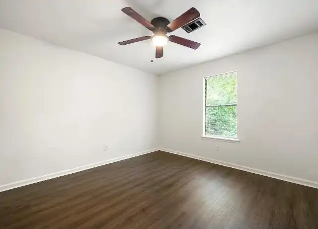 Property at 534 Woodcrest Manor Dr, Stone Mountain, GA, 30083, 4 beds, 3 baths, [object Object]