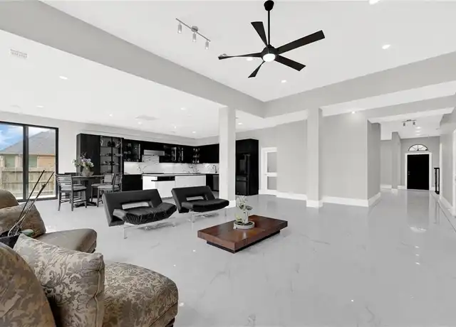 Property at 7034 Argonne Trl, Sugar Land, TX, 77479, 4 beds, 4.5 baths, [object Object]
