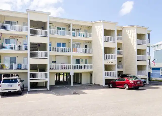 Property at 1004 Carolina Beach Ave S, Carolina Beach, NC, 28428, 1 bed, 2 baths, [object Object]