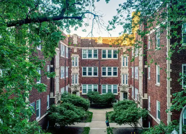 Property at 1063 W Glenlake Ave Unit 2E, Chicago, IL, 60660, 1 bed, 1 bath, [object Object]