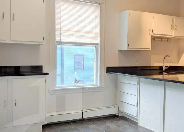 Property at 392 Washington St Unit 3, Somerville, MA, 02143, 2 beds, 1 bath, [object Object]