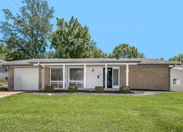 Property at 3160 Hargrove Ln, Florissant, MO, 63033, 3 beds, 2 baths, [object Object]