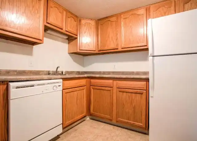 Property at 5 Western Hills Ln, Cranston, RI, 02921, 1 bed, 1 bath, [object Object]