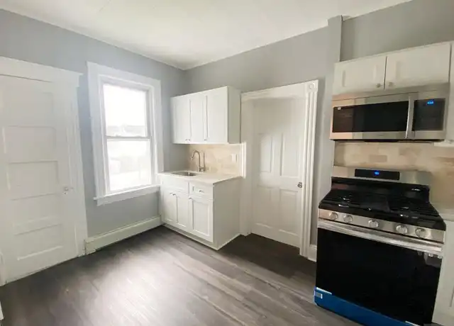 Property at 289 Parker Ave Unit 2, Clifton, NJ, 07011, 2 beds, 1 bath, [object Object]