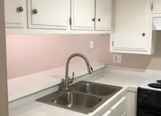 Property at 2728 E 3rd St, Long Beach, CA, 90814, 2 beds, 1 bath, [object Object]