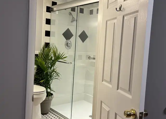Property at 263 W Rittenhouse St, Philadelphia, PA, 19144, 1 bed, 1 bath, [object Object]
