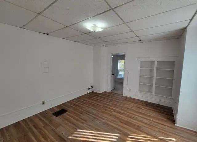 Property at 2218 Walnut St Unit 2, Cedar Falls, IA, 50613, 0 beds, 1 bath, [object Object]