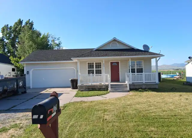 Property at 839 E 200 S Unit 1, Lewiston, UT, 84320, 3 beds, 2.5 baths, [object Object]
