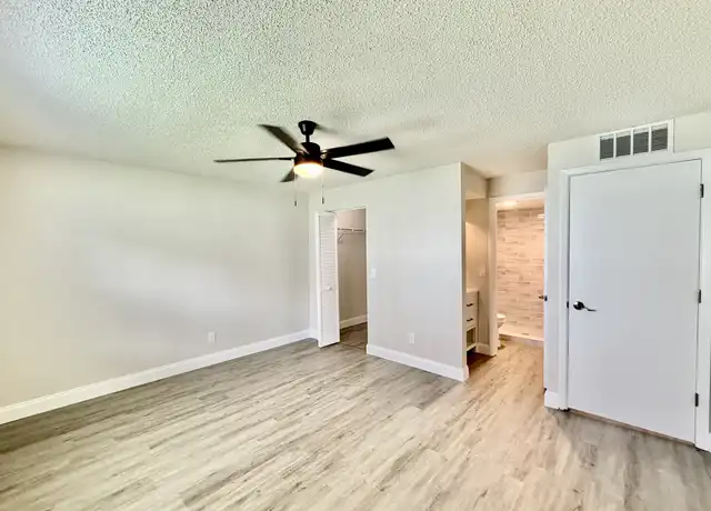 Property at 10500 Village Dr Unit 102E, Seminole, FL, 33772, 2 beds, 2 baths, [object Object]