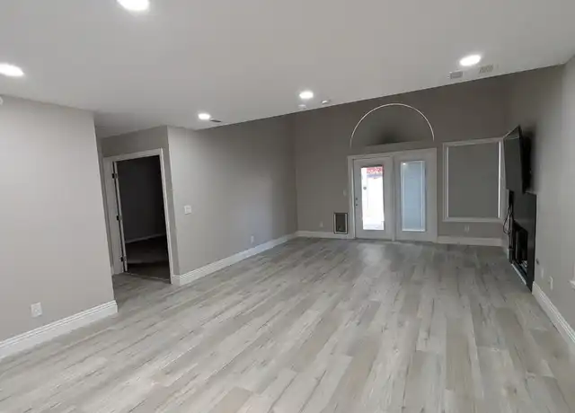 Property at 7049 Magic Moment Ln, Las Vegas, NV, 89119, 3 beds, 2.5 baths, [object Object]