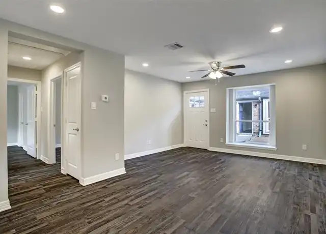 Property at 10002 Neuens Rd Unit 2, Houston, TX, 77080, 2 beds, 2.5 baths, [object Object]