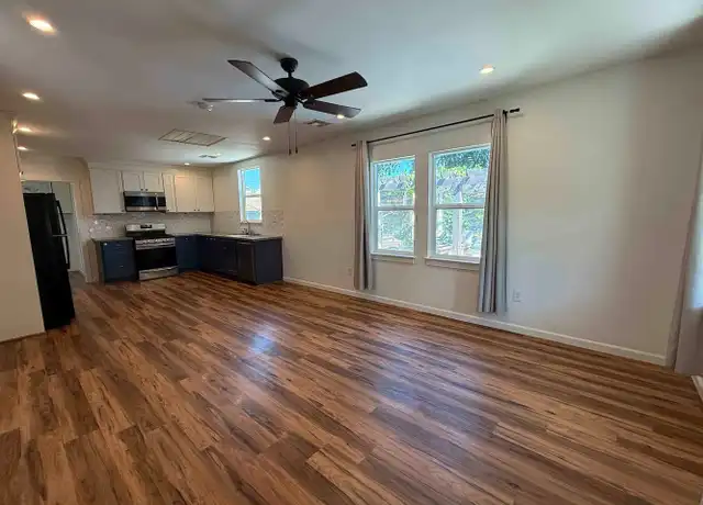 Property at 400 Todhunter Ave, West Sacramento, CA, 95605, 2 beds, 1.5 baths, [object Object]