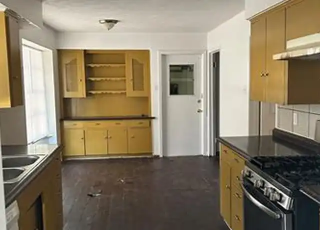 Property at 102 E Woodbury Dr, Garland, TX, 75041, 3 beds, 2.5 baths, [object Object]
