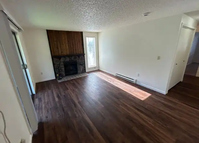 Property at 2210 N Houk Rd, Spokane Valley, WA, 99216, 2 beds, 1 bath, [object Object]