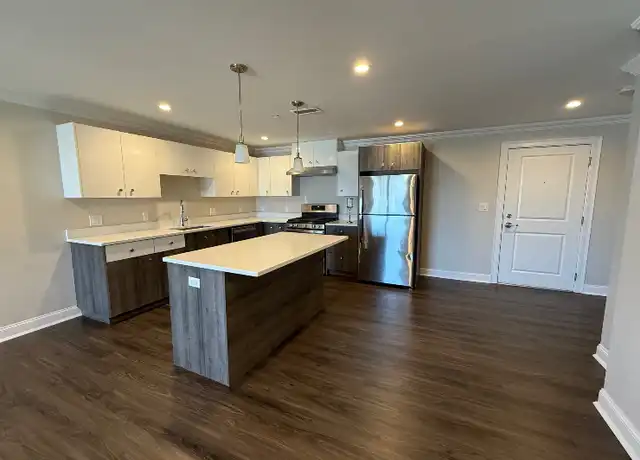 Property at 71 Legacy Blvd Unit 212, Dedham, MA, 02026, 1 bed, 1 bath, [object Object]