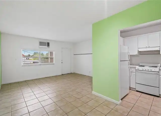 Property at 1142 NE 4th Ave Unit 2, Fort Lauderdale, FL, 33304, 1 bed, 1 bath, [object Object]