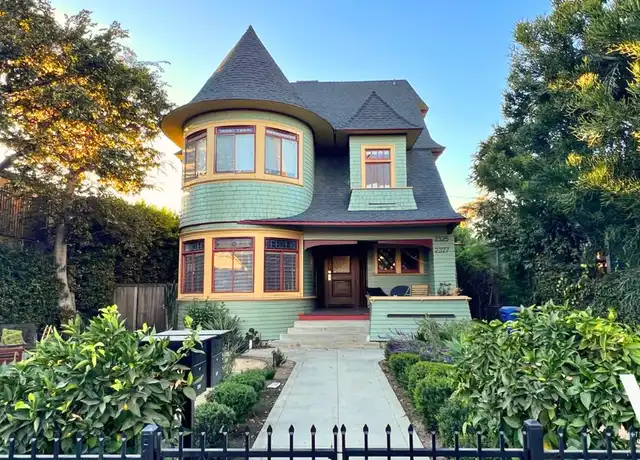 Property at 2325 Portland St, Los Angeles, CA, 90007, 8 beds, 3 baths, [object Object]