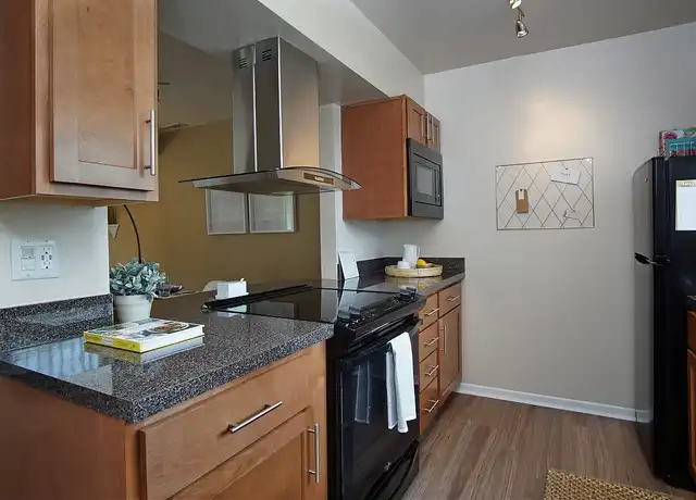 Property at TGM McDowell Place - 1647 Westminster Dr, Naperville, IL, 60563, 1 bed, 1 bath, [object Object]