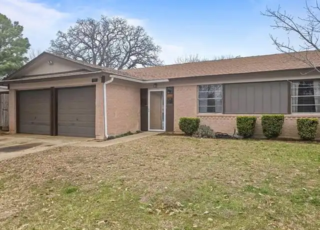 Property at 701 Idlewilde Dr, Lewisville, TX, 75067, 3 beds, 2 baths, [object Object]