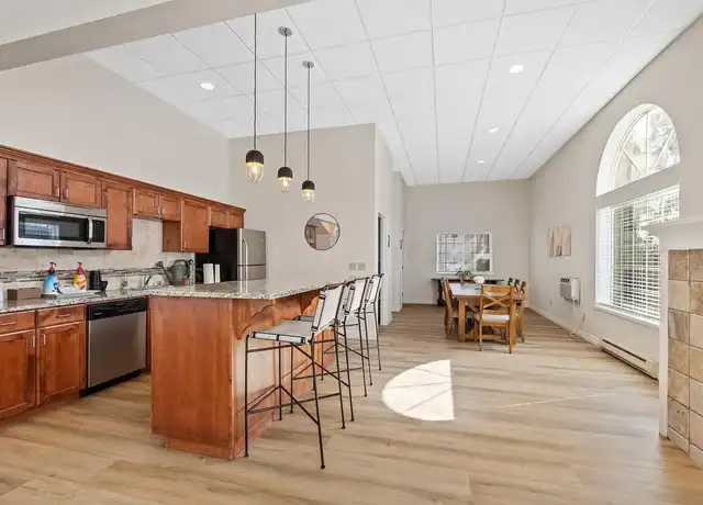Property at Biltmore & Beaumont - 2727 E 53rd Ave, Spokane, WA, 99223, 1-2 bed, 1 bath, [object Object]