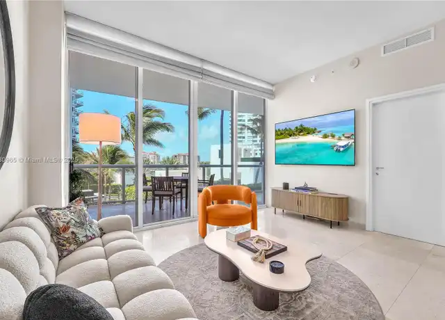Property at 50 S Pointe Dr #608, Miami Beach, FL, 33139, 1 bed, 1 bath, [object Object]