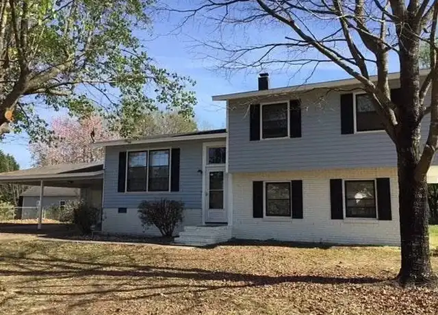 Property at 4825 Inverness Dr, Fayetteville, NC, 28304, 3 beds, 3 baths, [object Object]