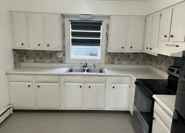 Property at 1720 E 12th St Unit 3, Sioux Falls, SD, 57103, 2 beds, 1 bath, [object Object]